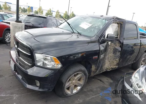 2017 Ram 1500 Express 4X2 5'7 Box z USA, uszkodzony, nr VIN 3C6RR6KTXHG592335